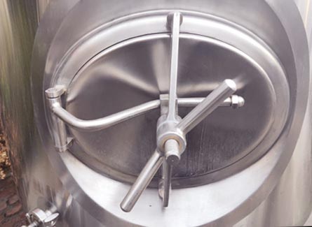 發酵罐(全封閉式冷熱缸)